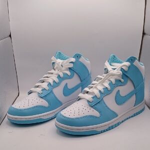 NEW Nike Dunk Hi Retro Sneaker-Blue Chill/White Size W:9 M:7.5 US DD1399401